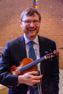 Violinist Peter Lekx